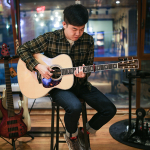 美女露出奶头❌跳舞视频
